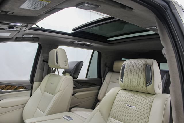 Certified 2021 Cadillac Escalade Sport Platinum AWD/4WD image 16