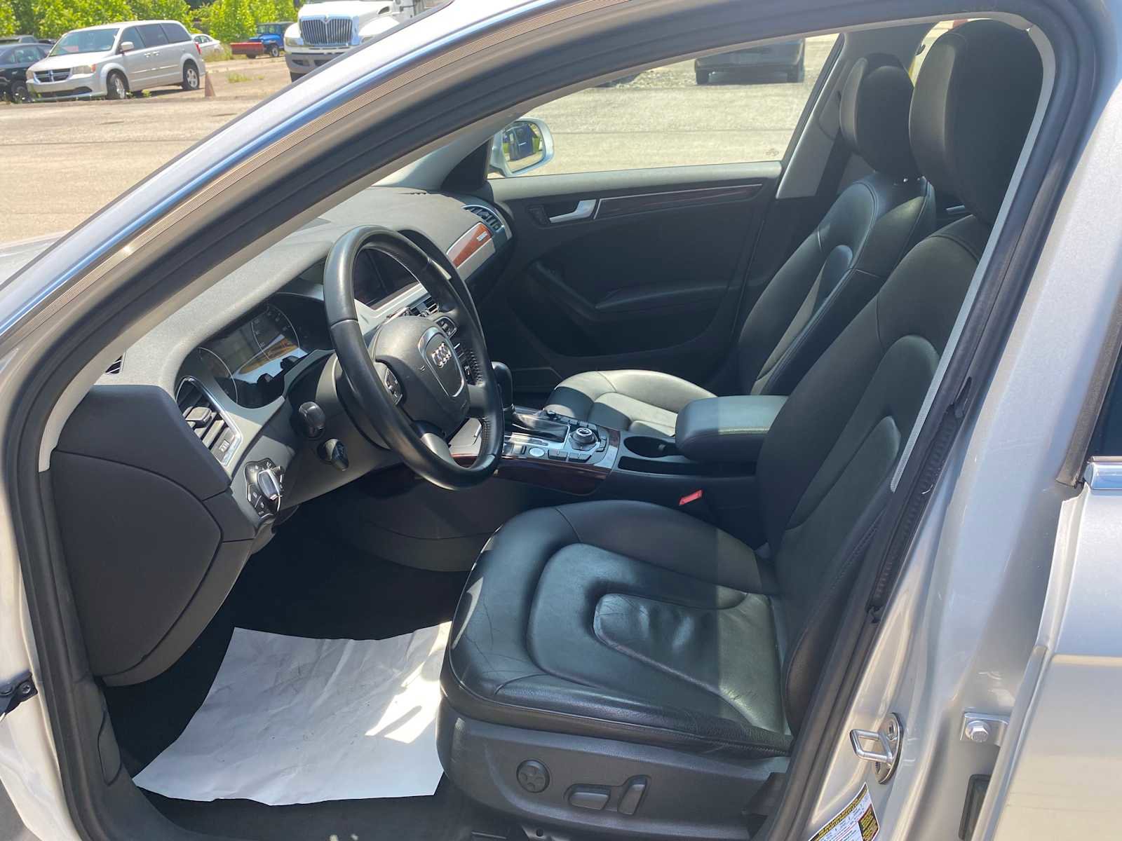 Used 2012 Audi A4 2.0T Premium Plus w/ Premium Plus Pkg image 8