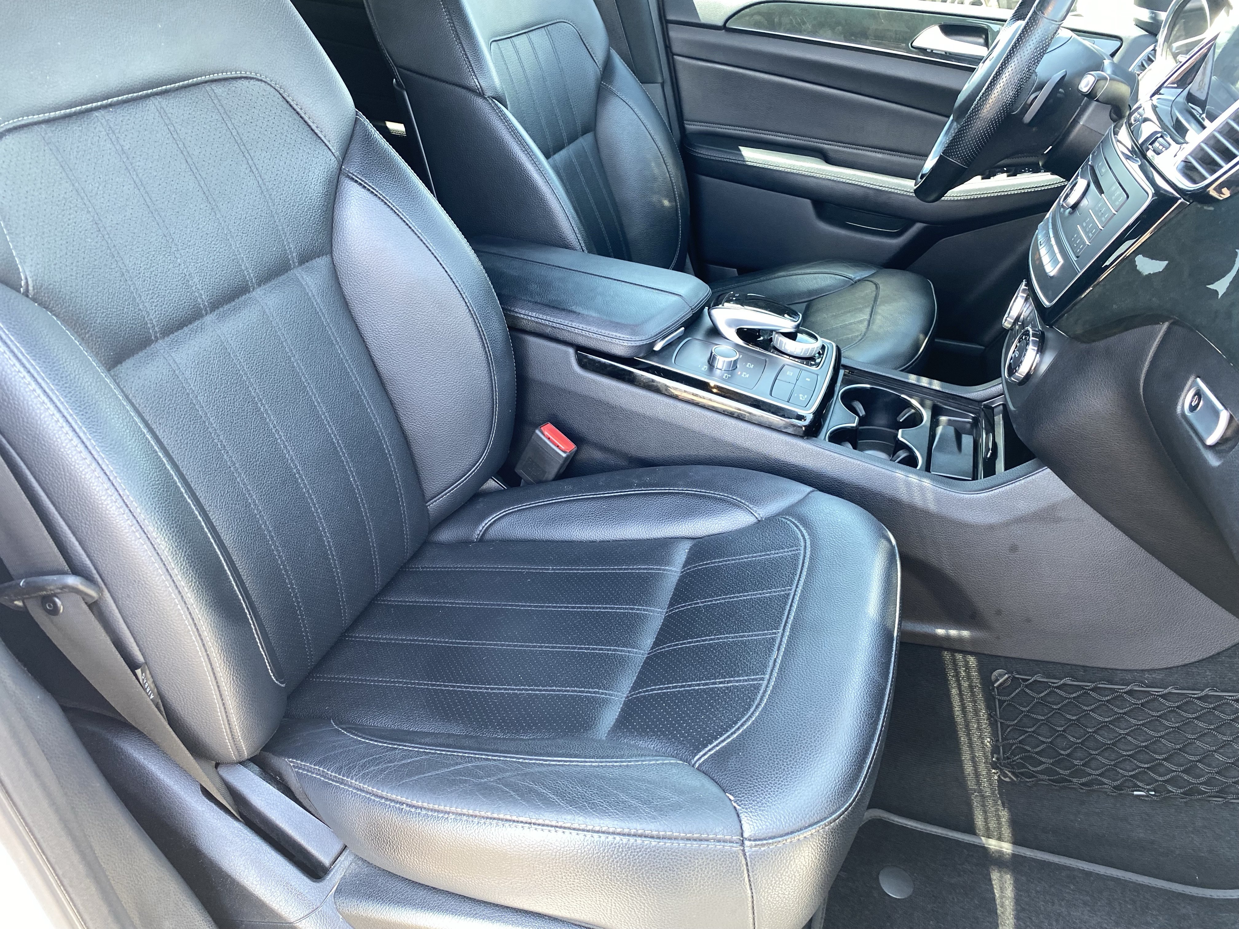 Used 2019 Mercedes-Benz GLE 400 4MATIC image 10