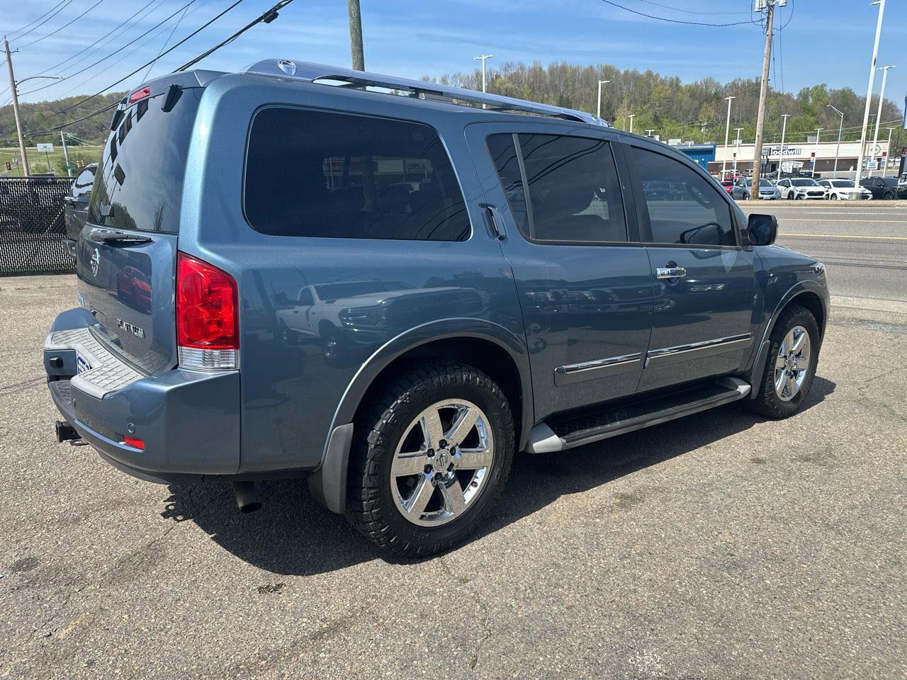 Used 2011 Nissan Armada Platinum image 2