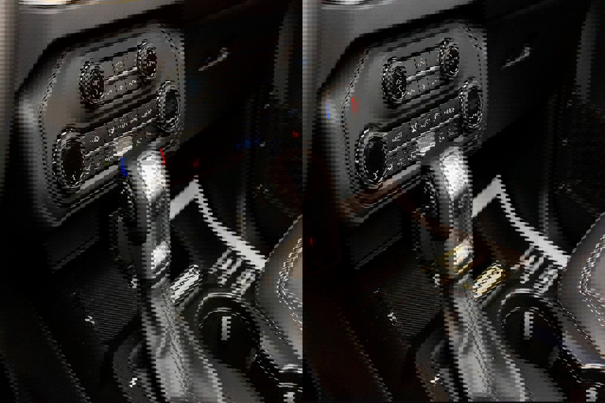 Used 2025 Ford Bronco Outer Banks w/ Sasquatch Package image 49