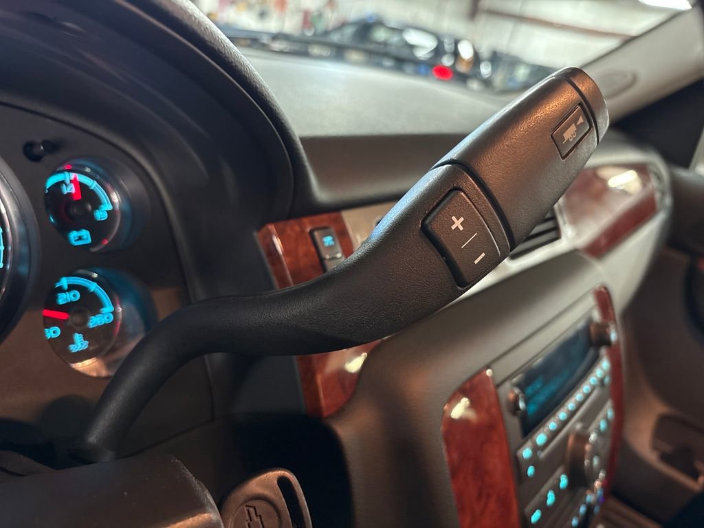 Used 2013 Chevrolet Avalanche LT w/ All-Star Edition AWD/4WD image 25