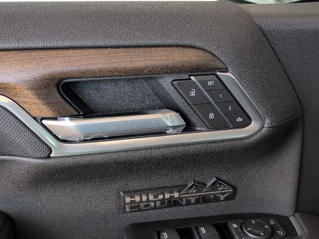 New 2026 Chevrolet Silverado 1500 High Country w/ High Country Premium Package image 15