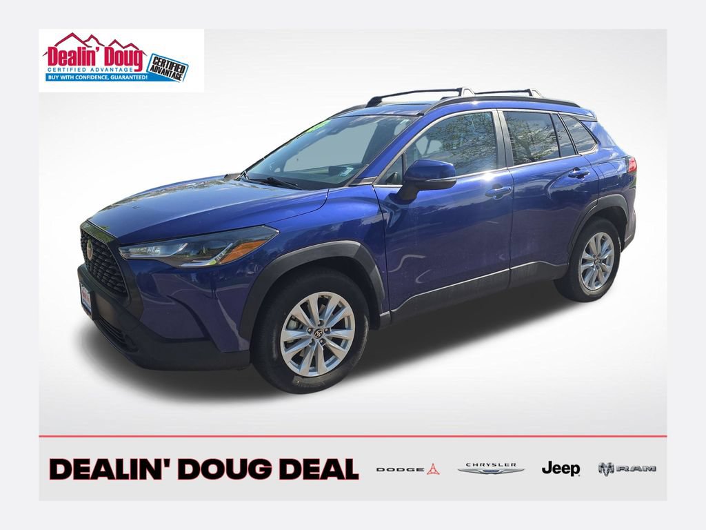 Used 2022 Toyota Corolla Cross LE w/ Moonroof Package