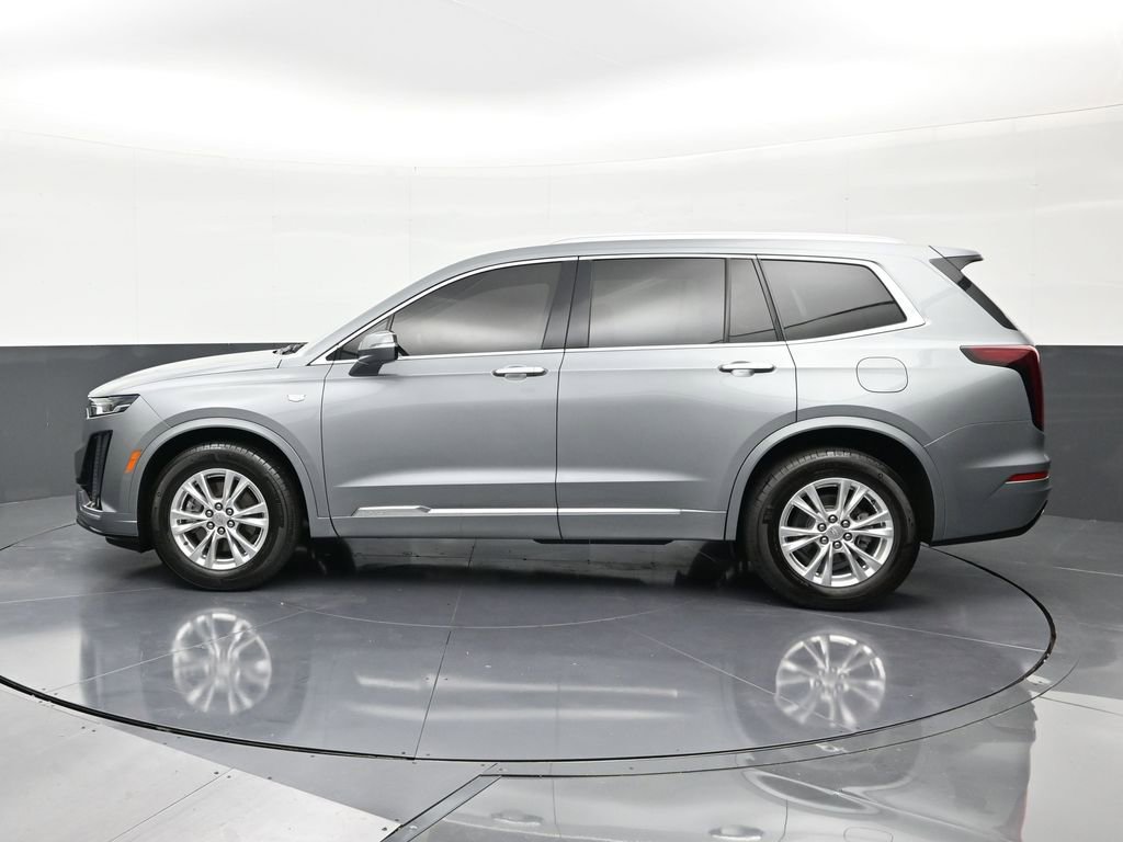 Certified 2023 Cadillac XT6 Luxury FWD image 2