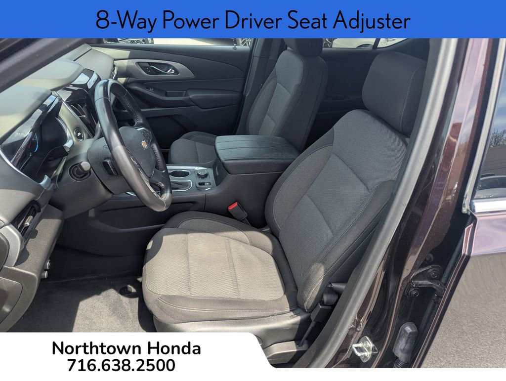 Used 2022 Chevrolet Traverse LT image 8