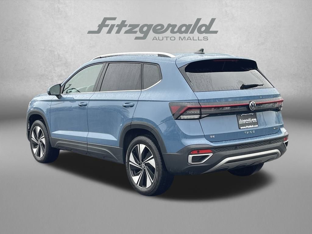 Used 2025 Volkswagen Taos SE AWD/4WD image 8