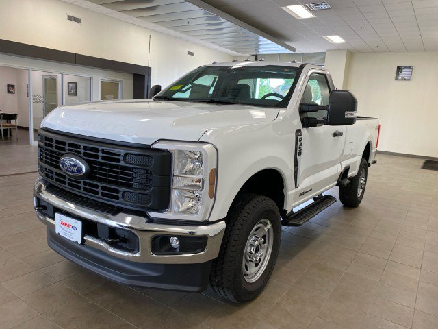 New 2026 Ford F350 XL w/ XL Chrome Package image 4