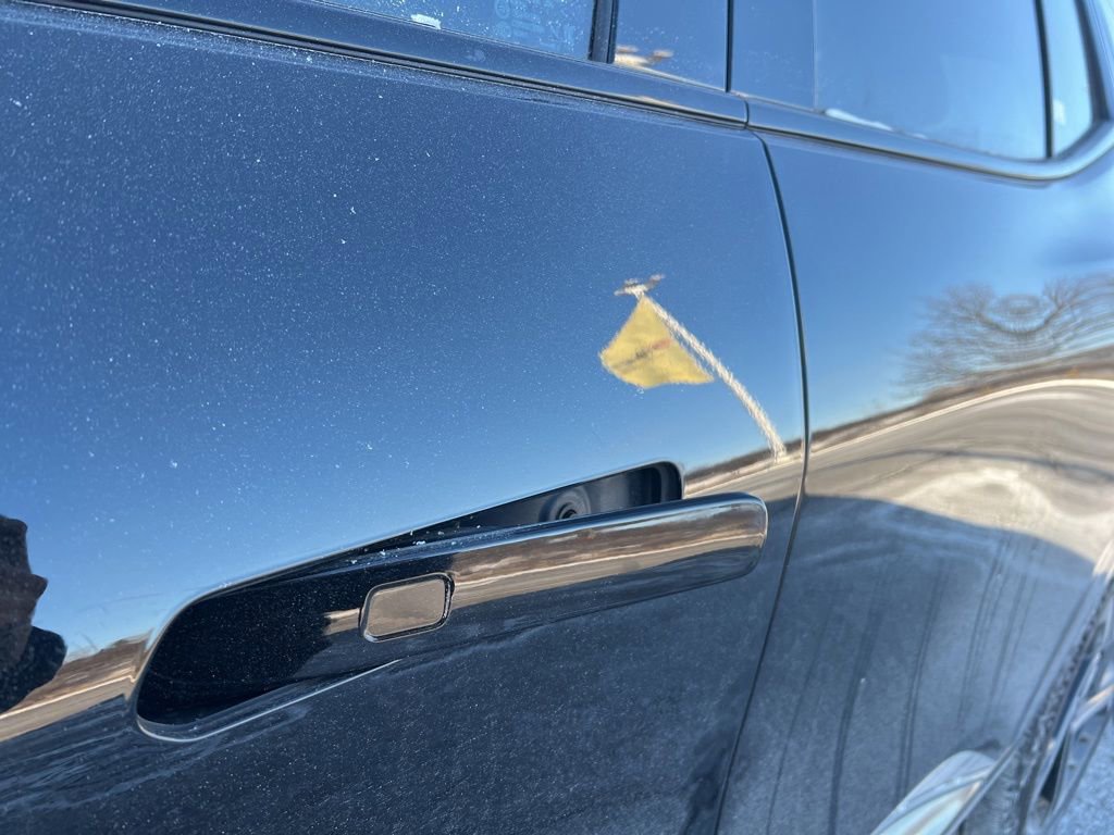 Used 2024 Chevrolet Equinox EV RS image 7