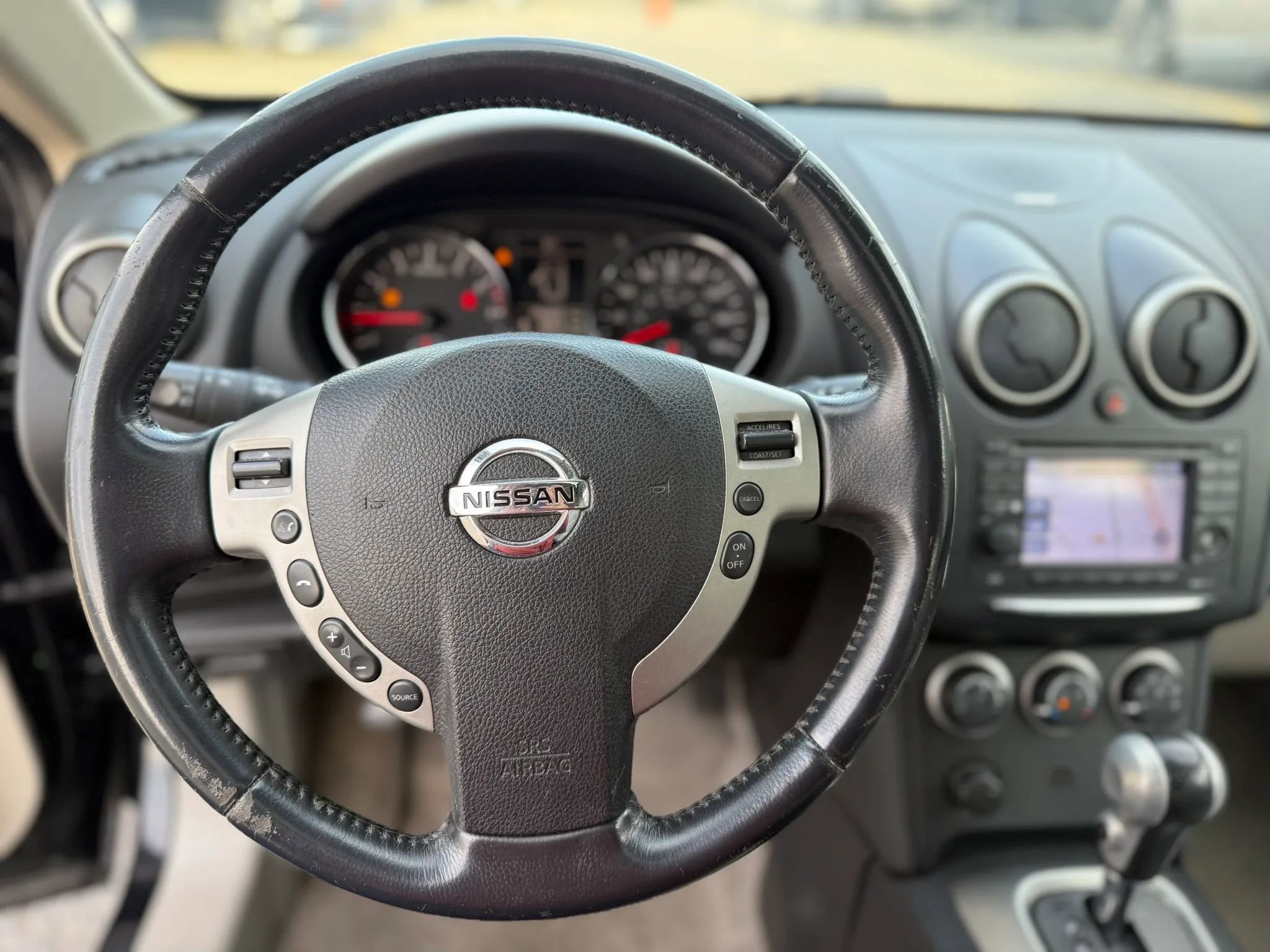 Used 2011 Nissan Rogue SV w/ SL Pkg FWD image 22