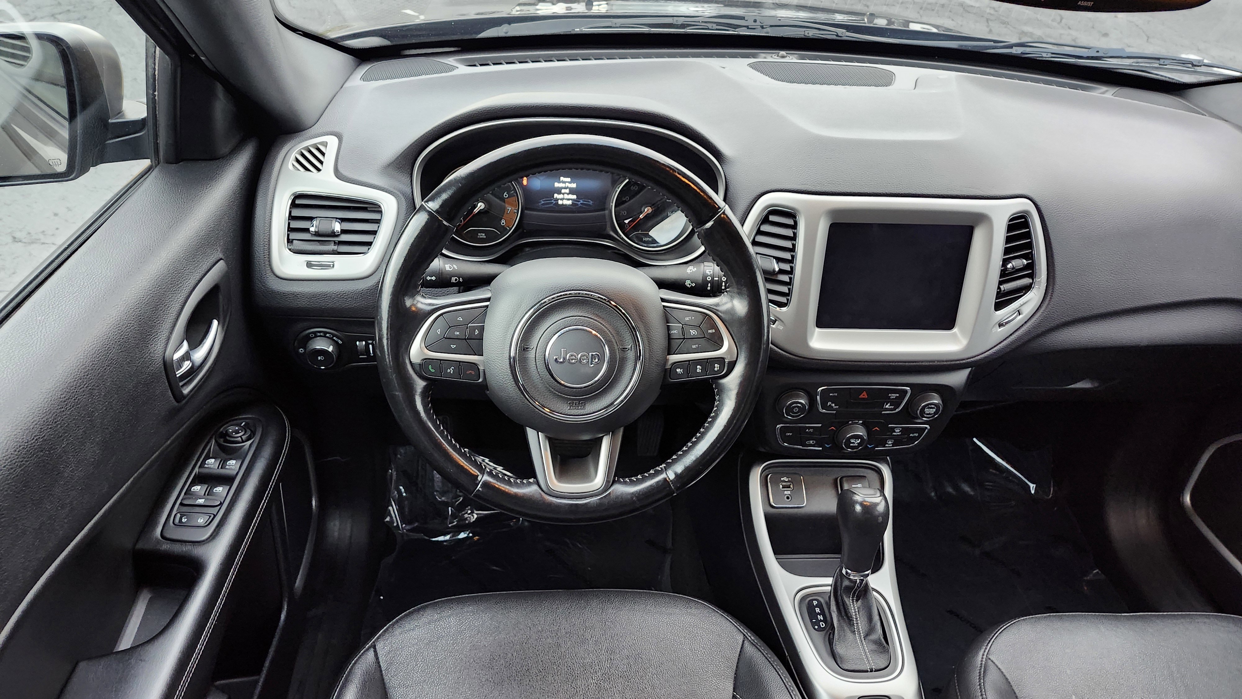 Used 2021 Jeep Compass Latitude w/ Driver Assistance Group image 27