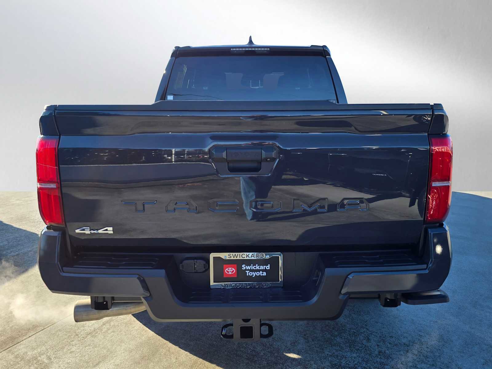 Certified 2025 Toyota Tacoma SR5 image 4