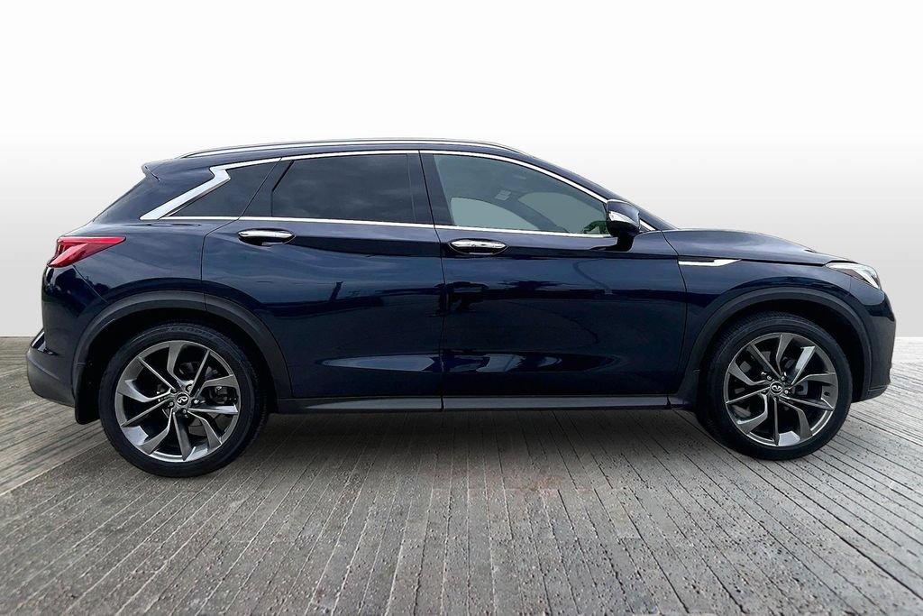 Certified 2019 INFINITI QX50 Essential w/ Sensory Package AWD/4WD image 8
