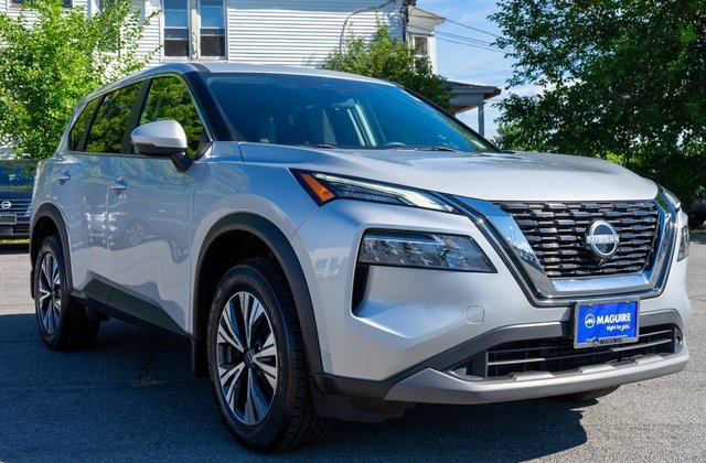 Used 2022 Nissan Rogue SV image 4