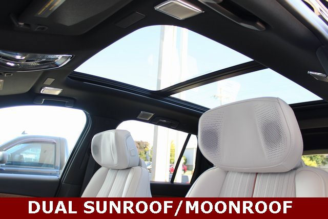 New 2026 Cadillac Vistiq Sport image 18