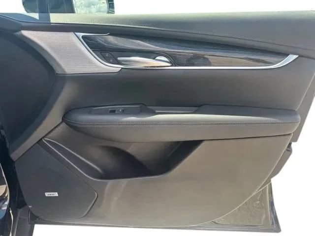 Used 2021 Cadillac XT5 Premium Luxury AWD/4WD image 16