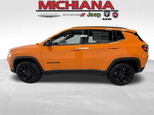 New 2026 Jeep Compass Altitude image 1