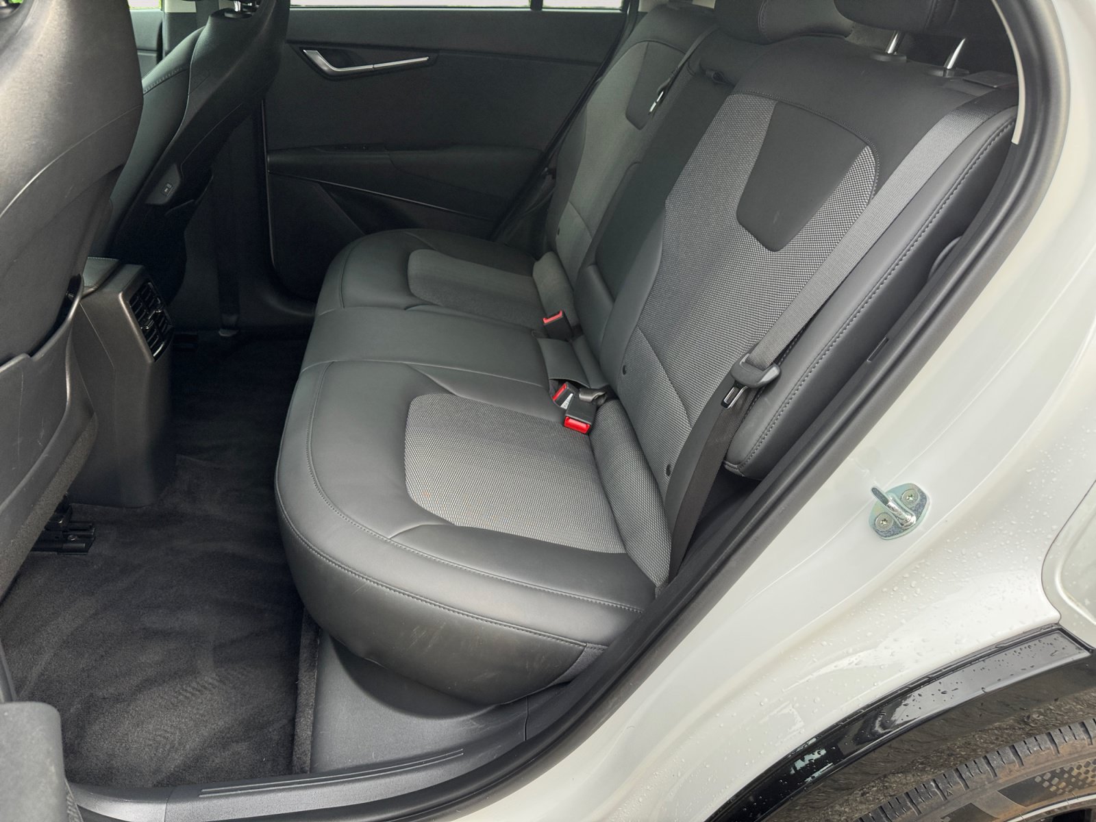 Used 2023 Kia Niro Wind w/ Wind Preserve Package FWD image 14