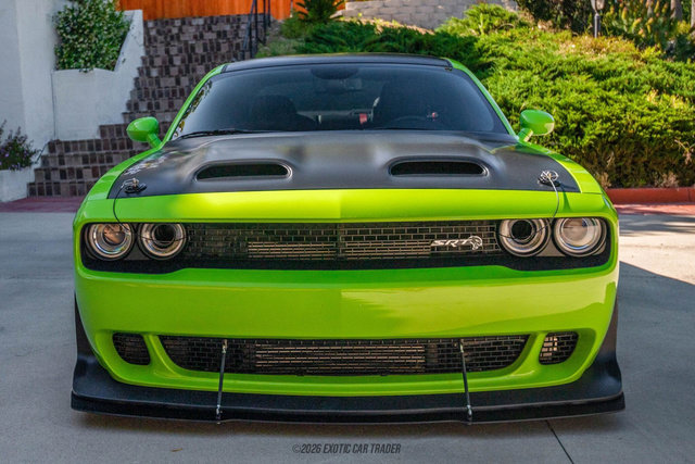 Used 2019 Dodge Challenger SRT Hellcat Redeye RWD image 13