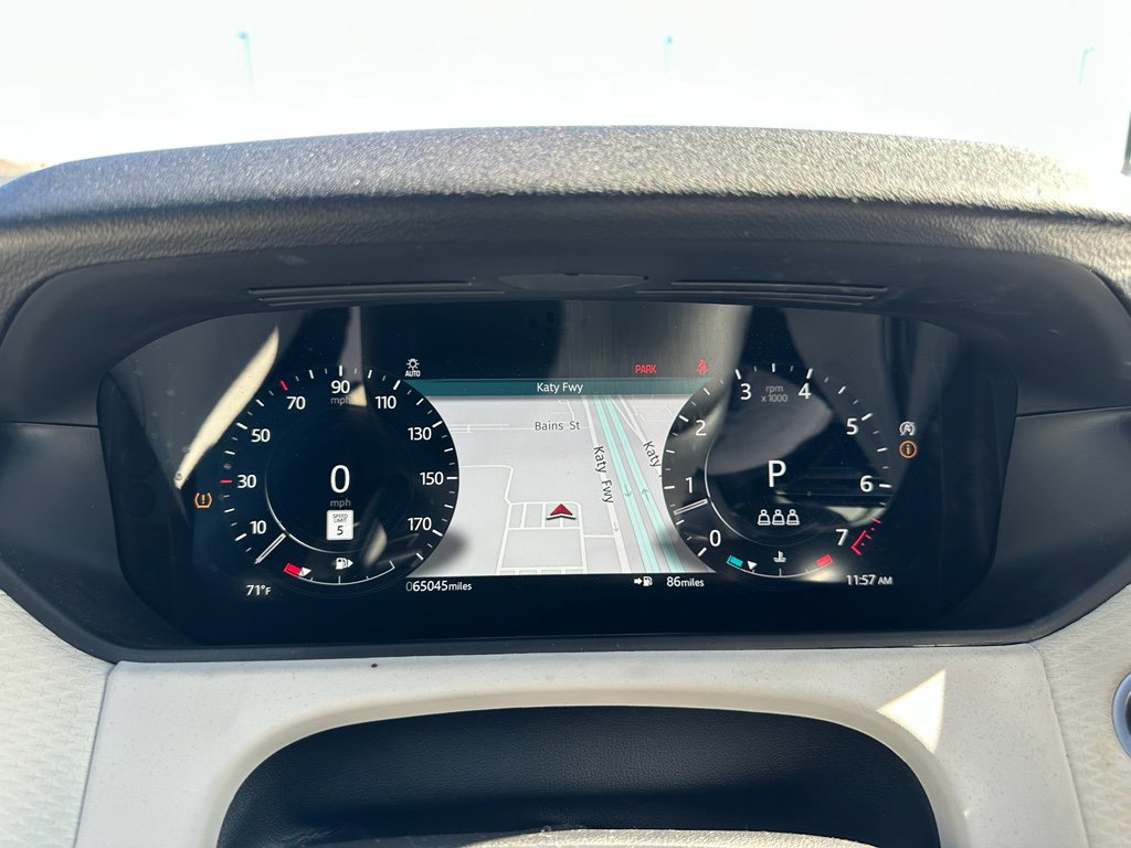 Used 2023 Land Rover Range Rover Velar R-Dynamic S image 18