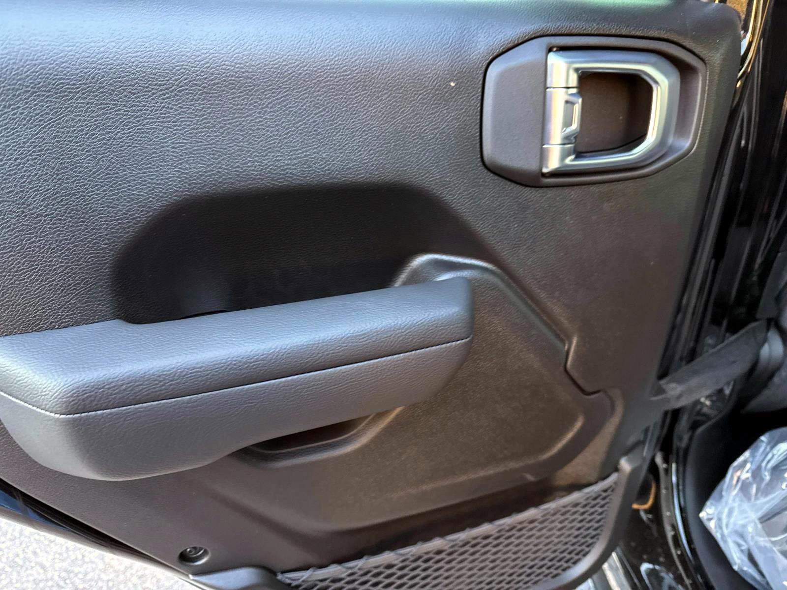 New 2026 Jeep Wrangler Unlimited Sport image 7