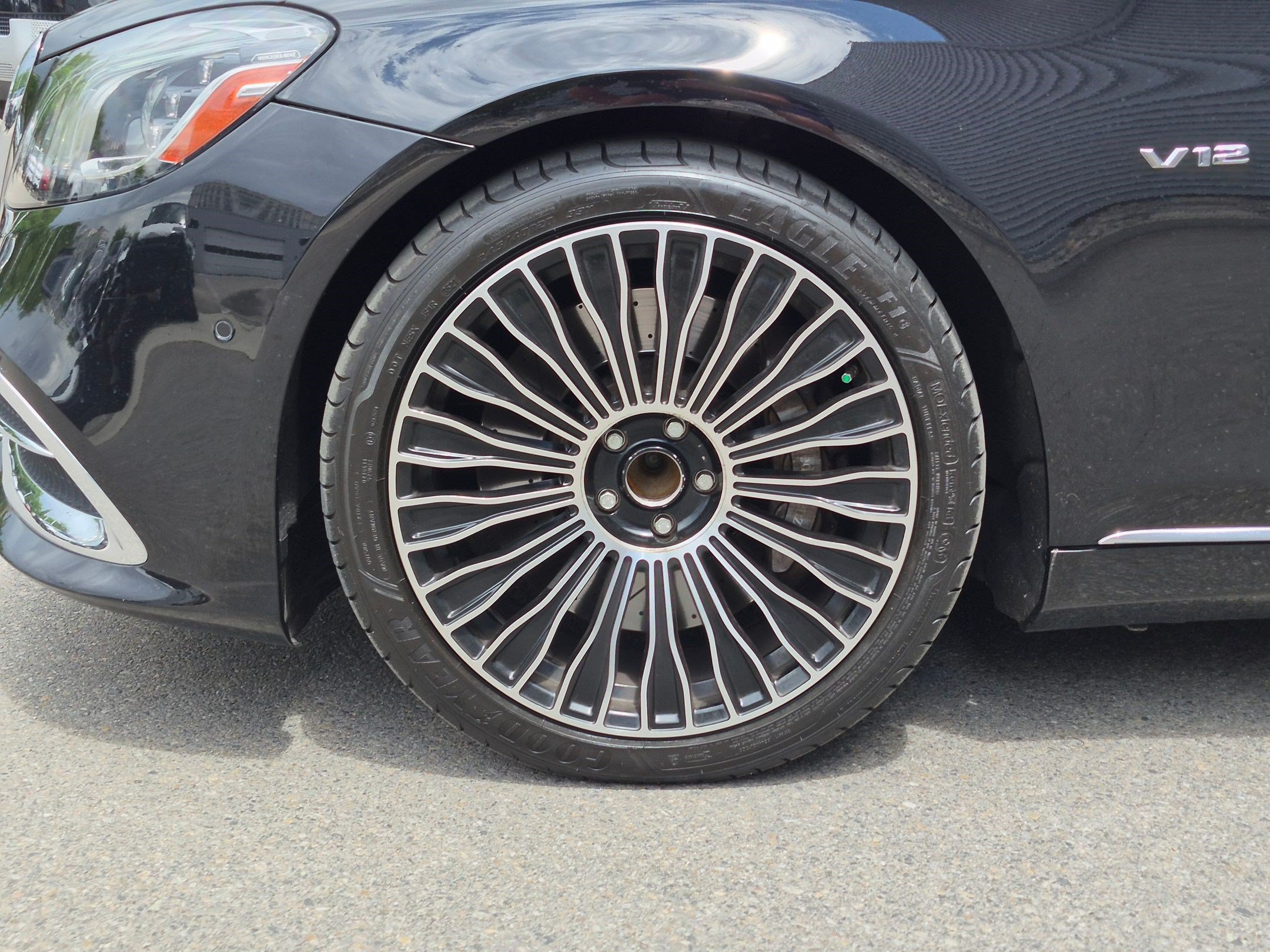 Used 2018 Mercedes-Benz Maybach S 650 image 11