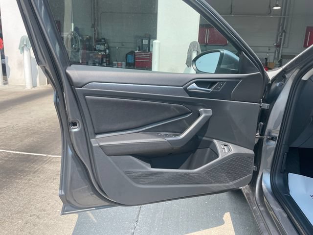 Used 2024 Volkswagen Jetta SE FWD image 20