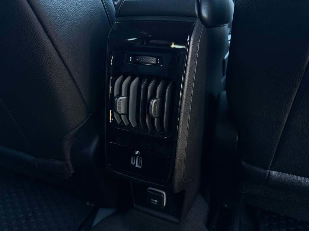 New 2026 Jeep Compass Trailhawk image 23