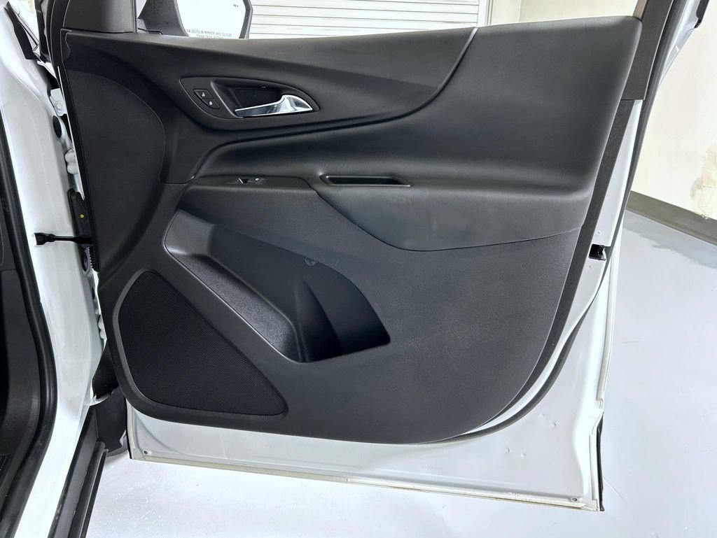 Certified 2024 Chevrolet Equinox LT w/ LPO, Cargo Package AWD/4WD image 17