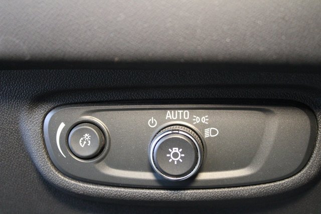 Used 2021 GMC Terrain SLE image 15