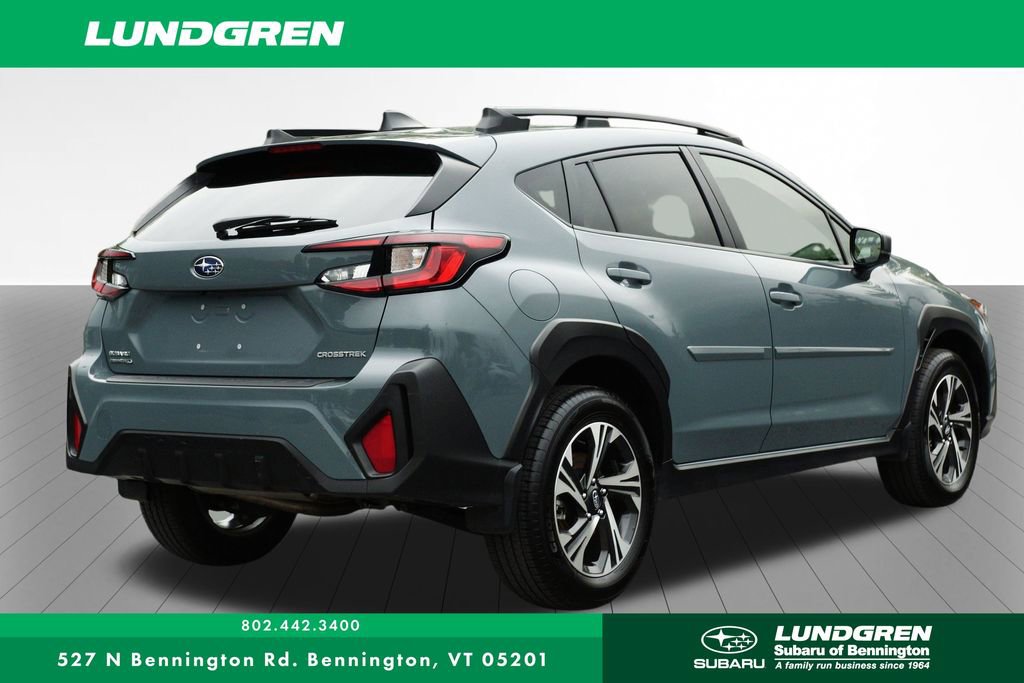 Used 2024 Subaru Crosstrek 2.0i Premium image 3