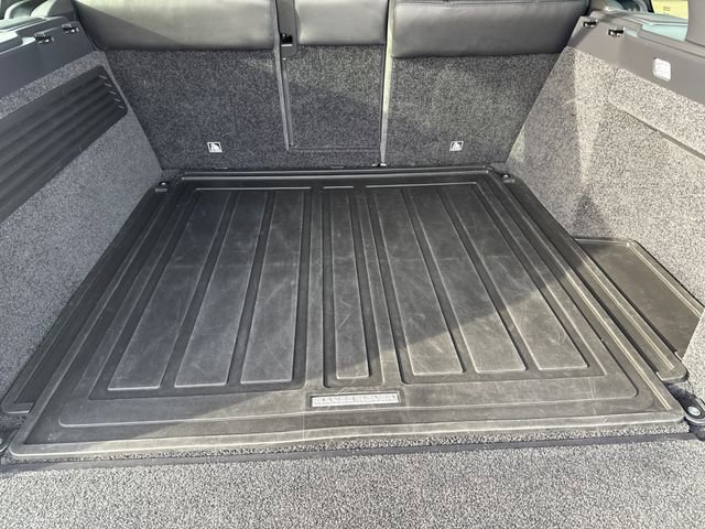 Used 2021 Land Rover Range Rover Westminster Edition image 11