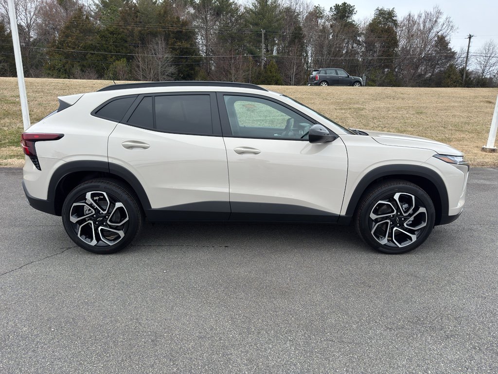 New 2026 Chevrolet Trax RS w/ Sunroof Package image 3
