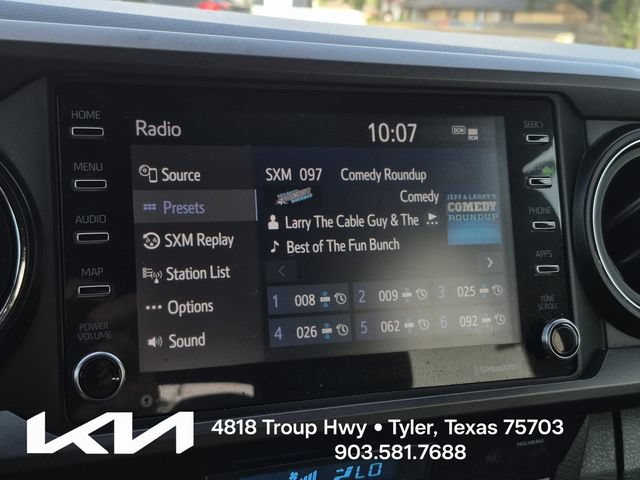 Used 2022 Toyota Tacoma TRD Off-Road AWD/4WD image 39
