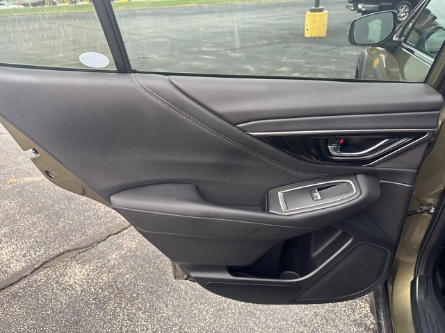 Used 2025 Subaru Outback Limited w/ Popular Package #2 image 31