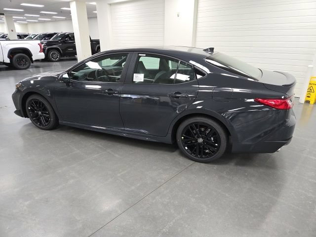 New 2026 Toyota Camry SE FWD image 3
