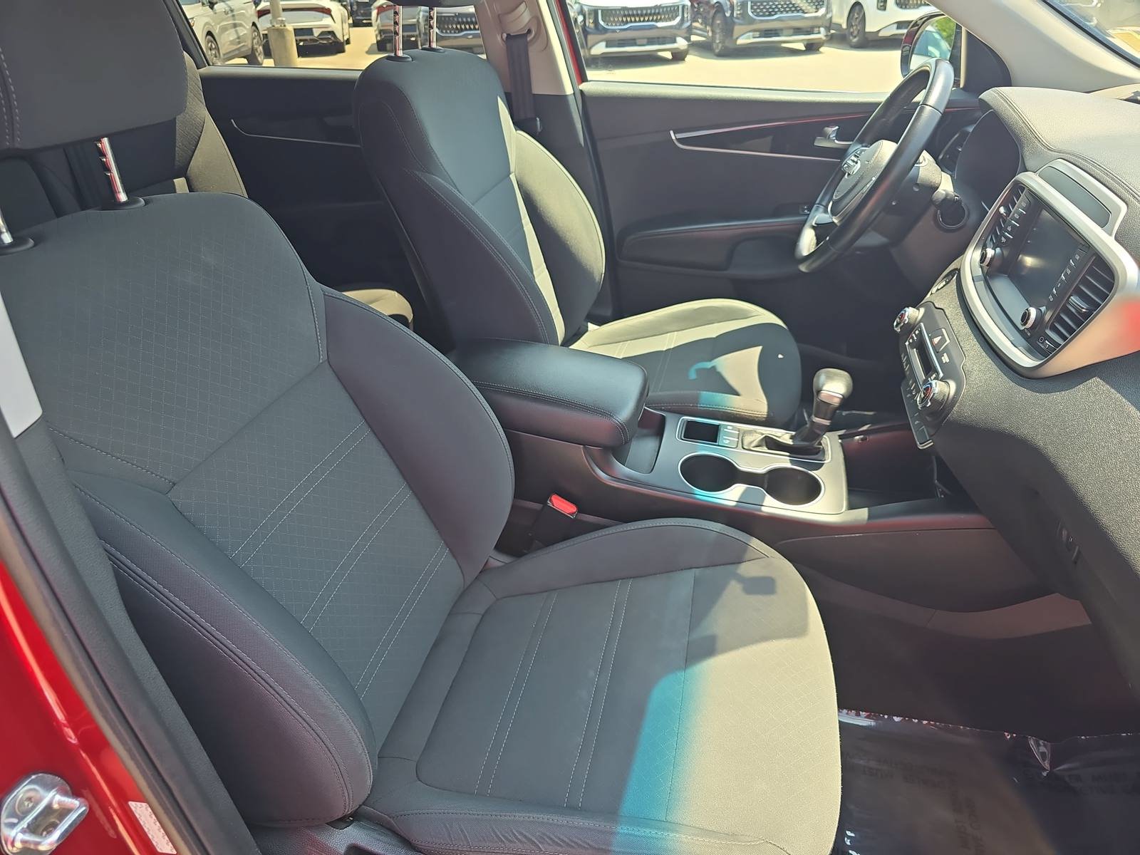 Used 2020 Kia Sorento S FWD image 10