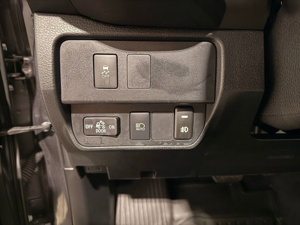 Used 2021 Toyota Tacoma SR w/ SR Convenience Package image 15
