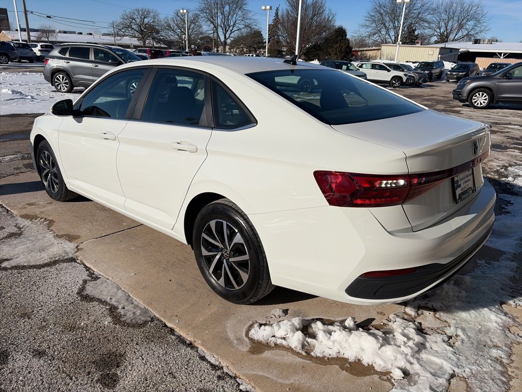 Certified 2025 Volkswagen Jetta S image 6