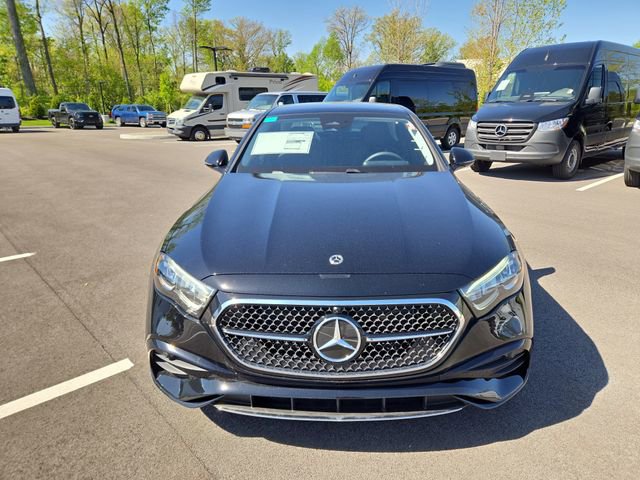 New 2026 Mercedes-Benz E 350 4MATIC Sedan image 8