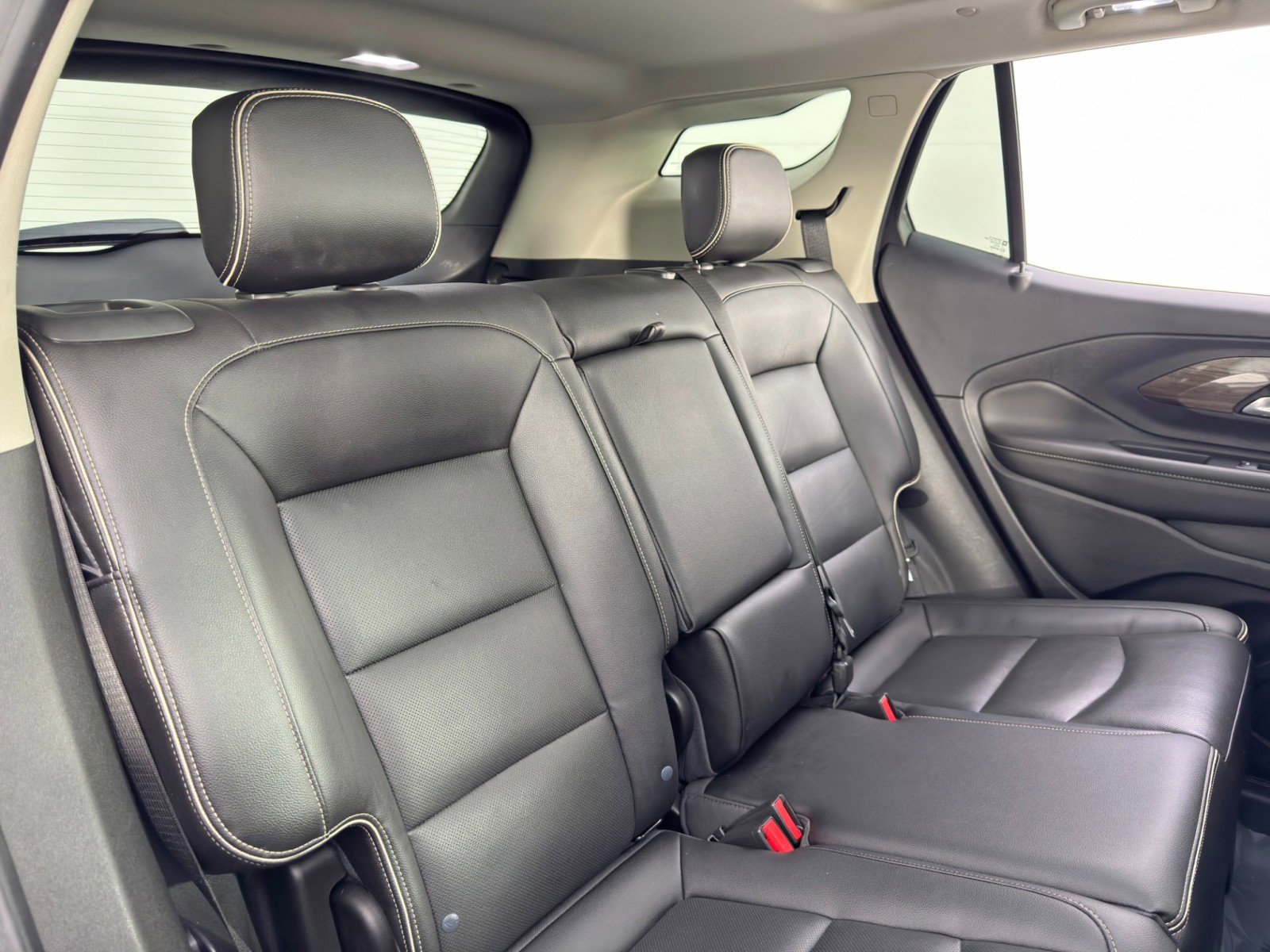 Used 2020 GMC Terrain Denali w/ GMC Pro Grade Package image 39