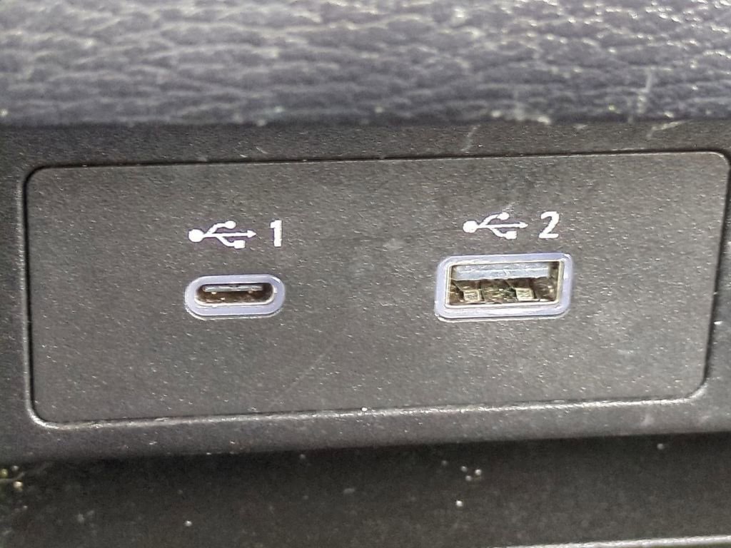 Used 2024 Mitsubishi Outlander SE image 24