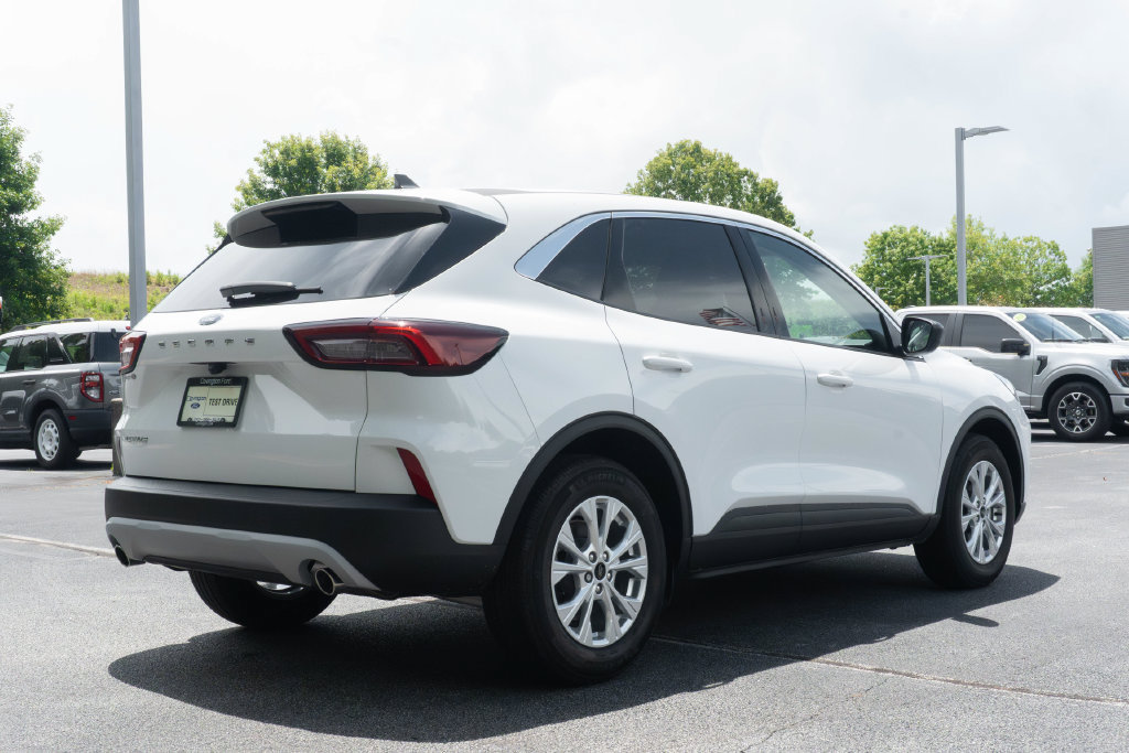 Used 2024 Ford Escape Active FWD image 10