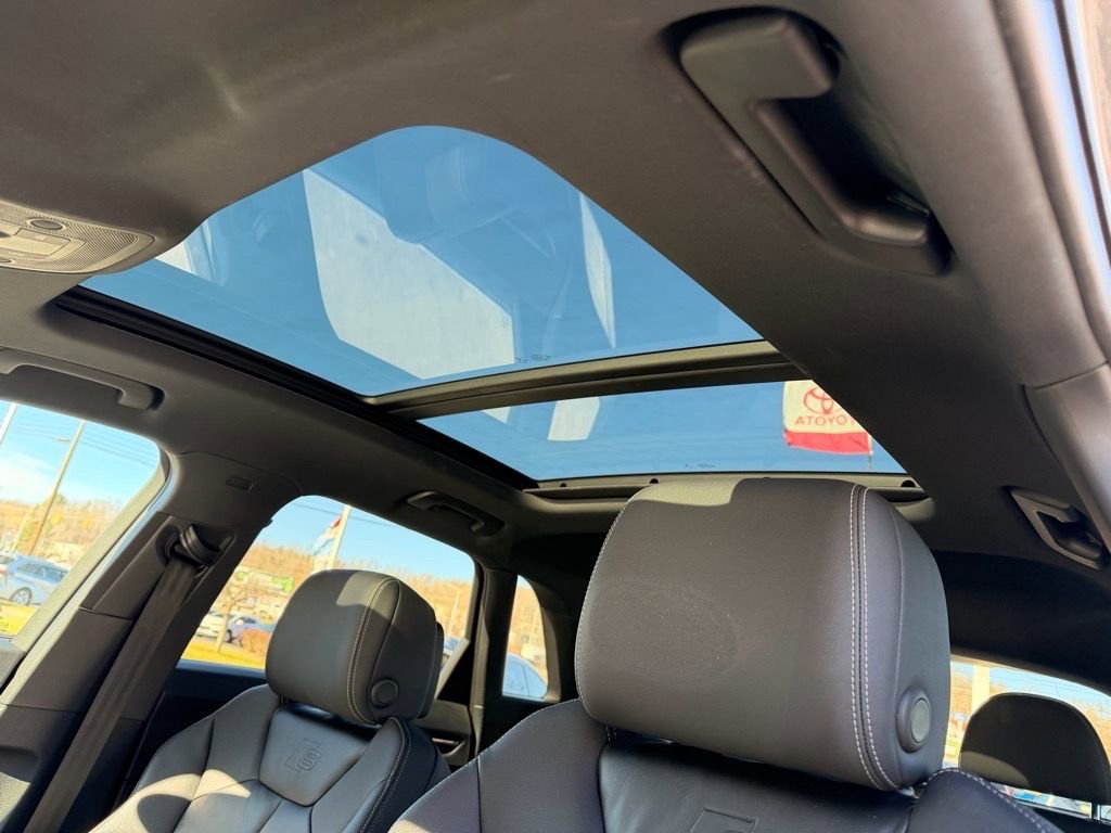 Used 2019 Audi Q3 2.0T Prestige AWD/4WD image 14