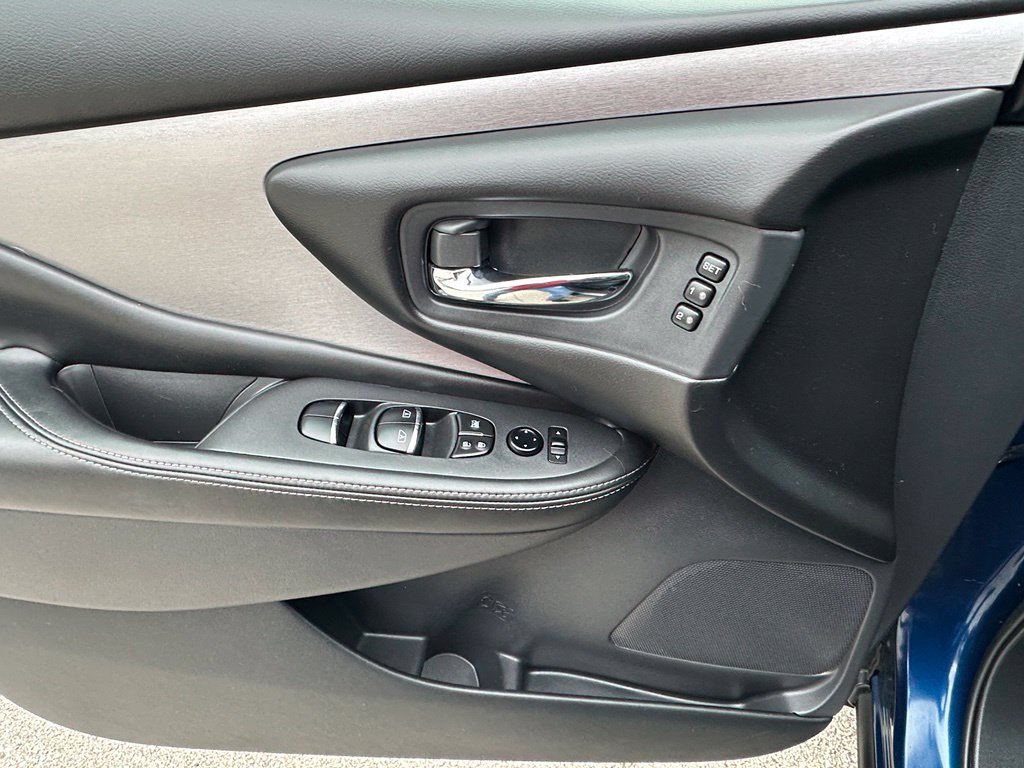 Used 2022 Nissan Murano SL w/ SL Moonroof Package AWD/4WD image 18