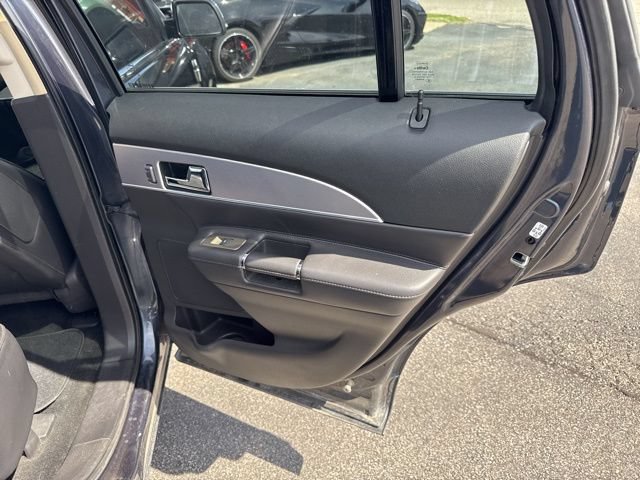 Used 2013 Lincoln MKX AWD image 28