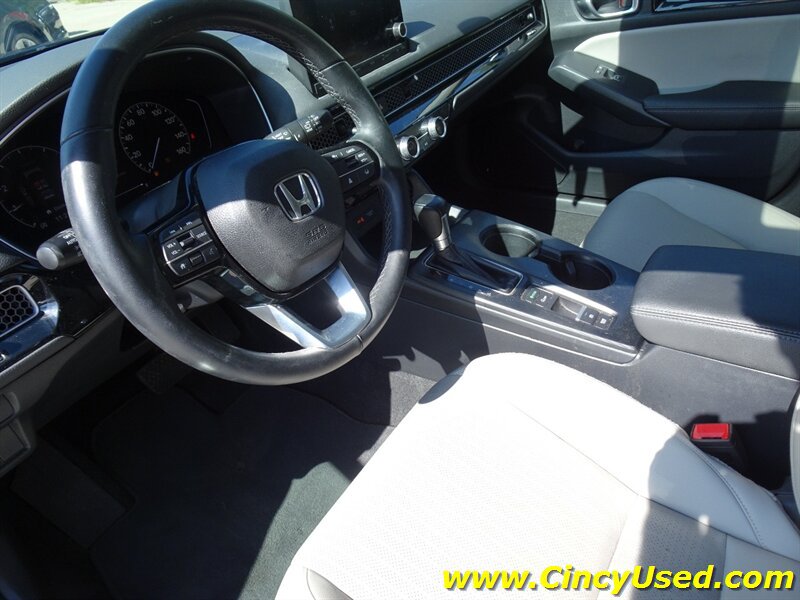 Used 2024 Honda Civic EX-L image 10