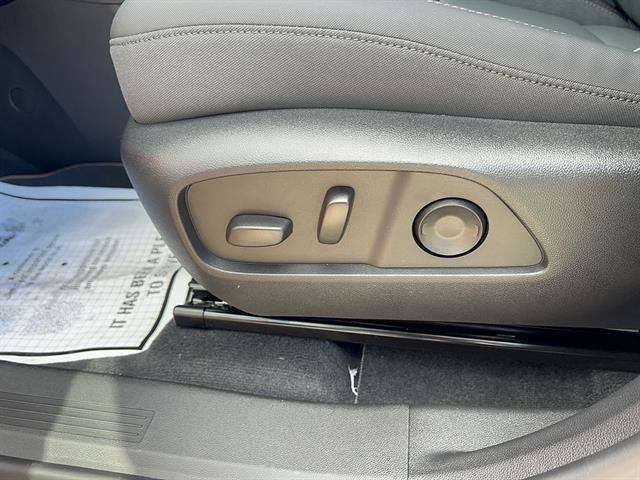 New 2026 GMC Terrain AT4 AWD/4WD image 17