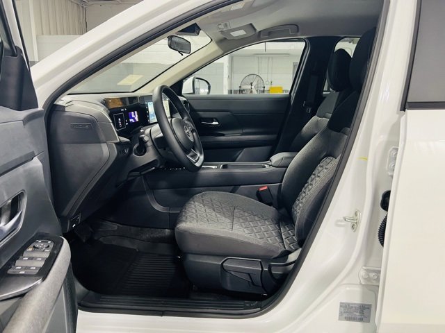 New 2025 Nissan Kicks SV image 19