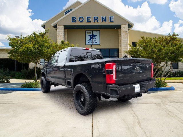 Used 2024 Ford F250 Lariat w/ Lariat Ultimate Package image 3